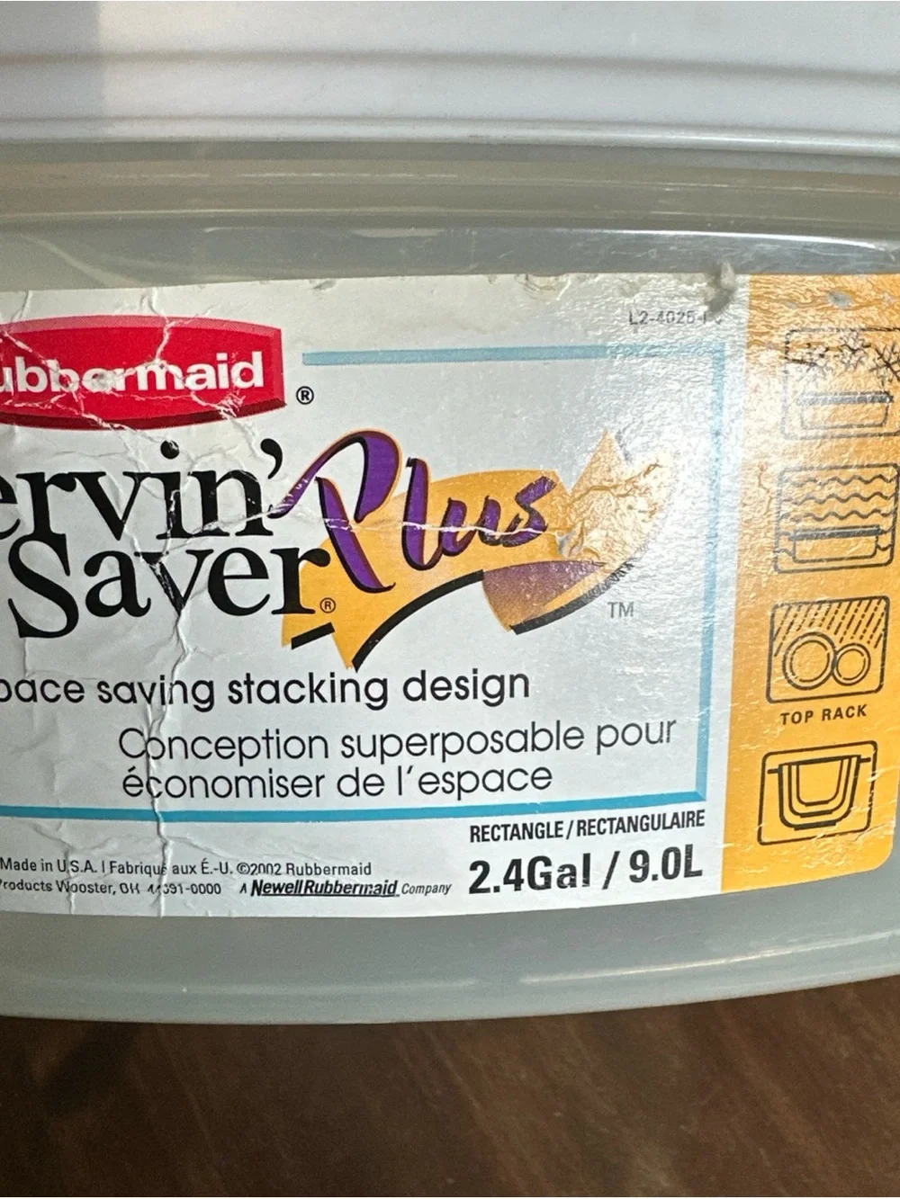 VTG Rubbermaid Servin Saver Plus 2.4 Gal Rectangle Space Saving Stacking